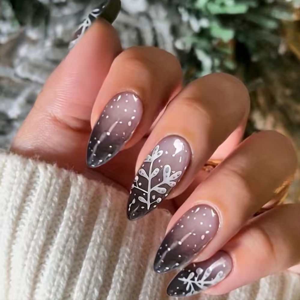HOLIDAY Nail Design. Black Grey Press On Nails w/adhesive.